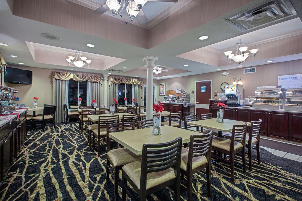 Holiday Inn Express Hotel & Suites Youngstown North-Warren/Niles By Ihg Exteriér fotografie