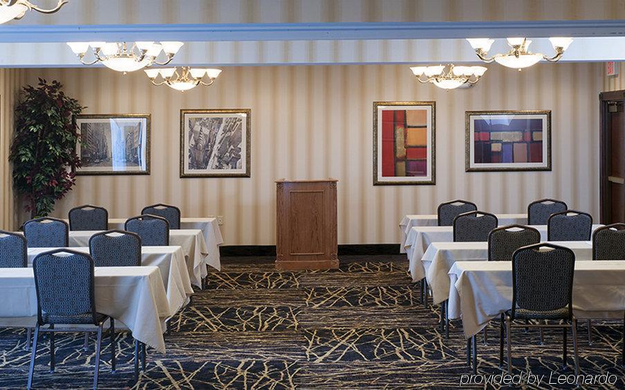 Holiday Inn Express Hotel & Suites Youngstown North-Warren/Niles By Ihg Obchodní fotografie