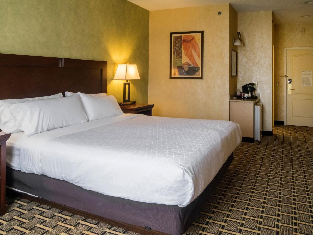 Holiday Inn Express Hotel & Suites Youngstown North-Warren/Niles, An Ihg Hotel Exteriér fotografie