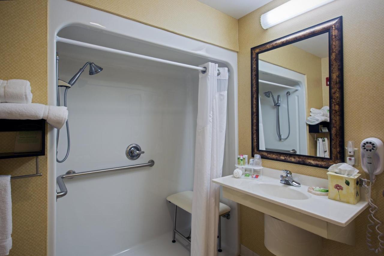 Holiday Inn Express Hotel & Suites Youngstown North-Warren/Niles By Ihg Exteriér fotografie