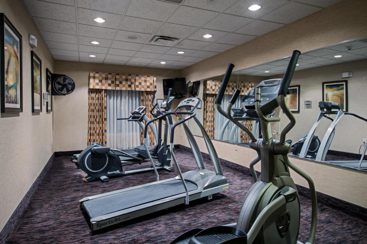 Holiday Inn Express Hotel & Suites Youngstown North-Warren/Niles By Ihg Exteriér fotografie
