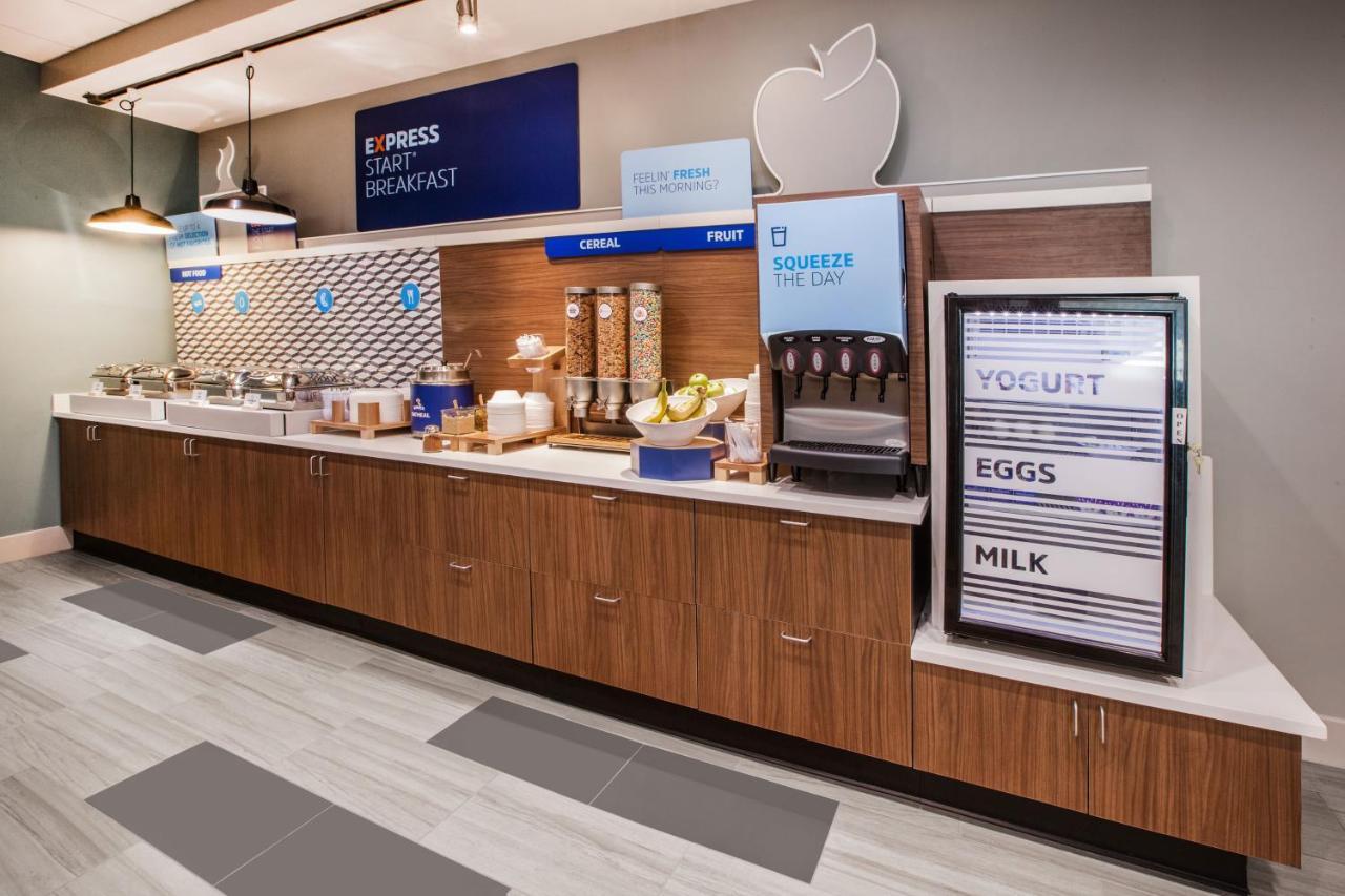 Holiday Inn Express Hotel & Suites Youngstown North-Warren/Niles By Ihg Exteriér fotografie